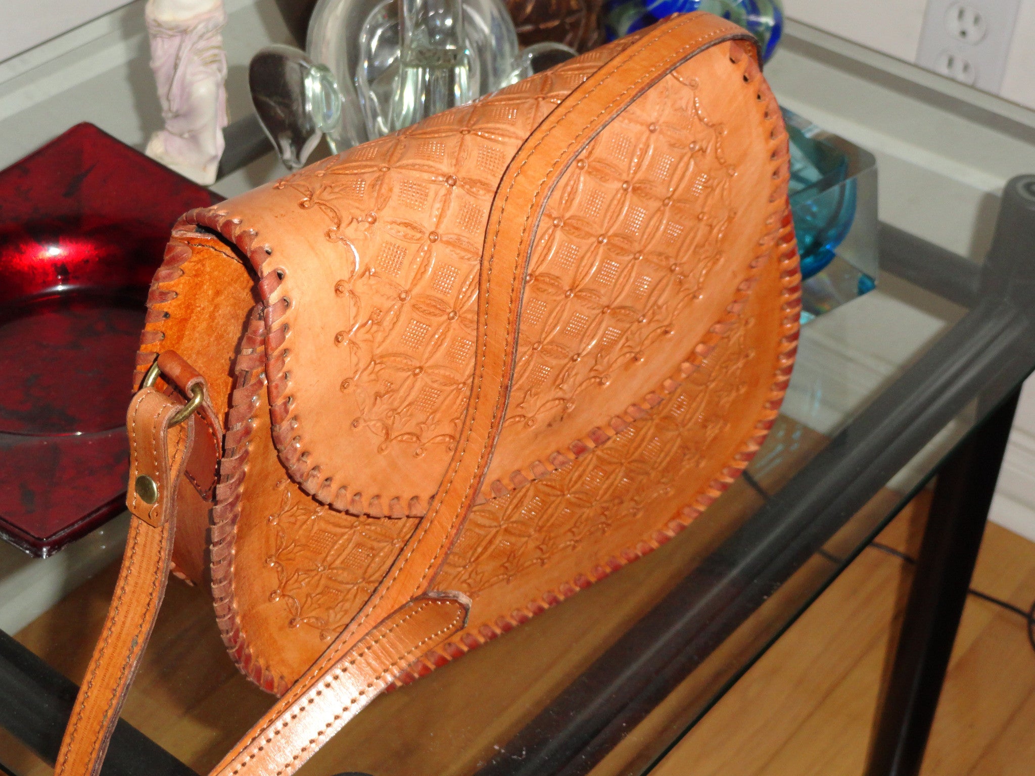 Redwood light tan leather woman's Indian Leather shoulder