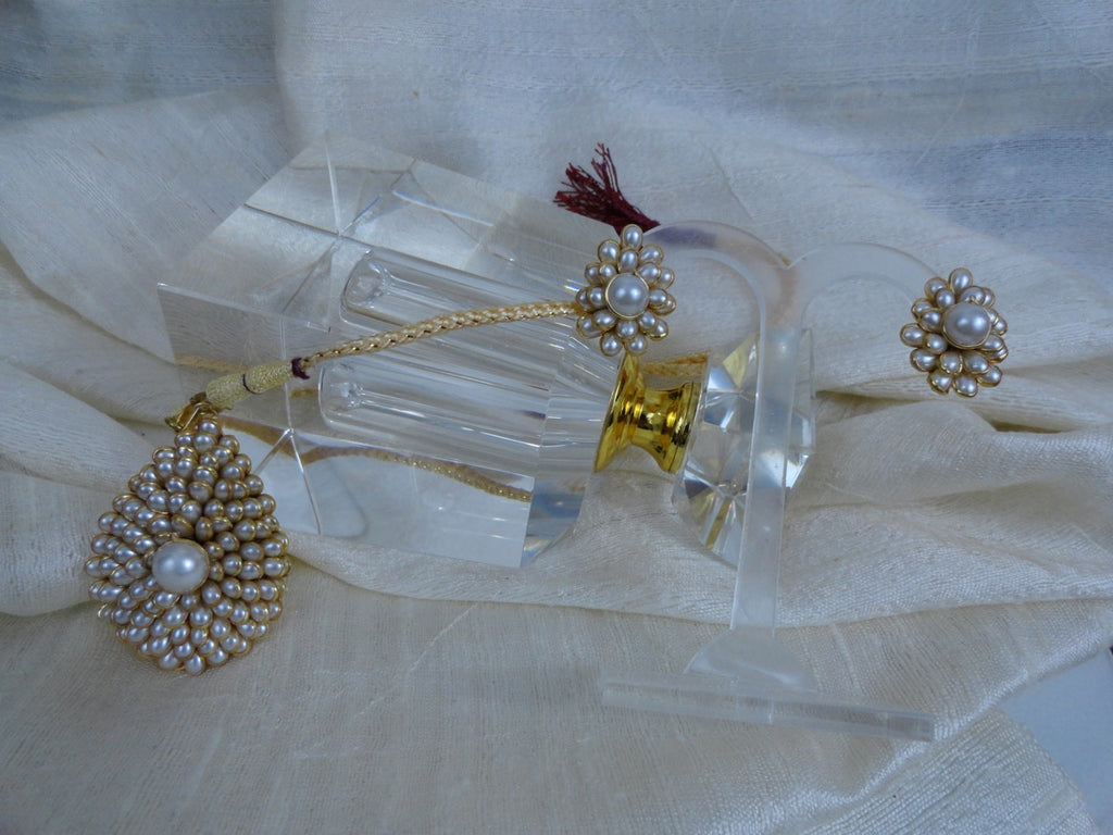Eesha- Indian jewelry- pendant chain choker, ear rings white beads artikrti 7